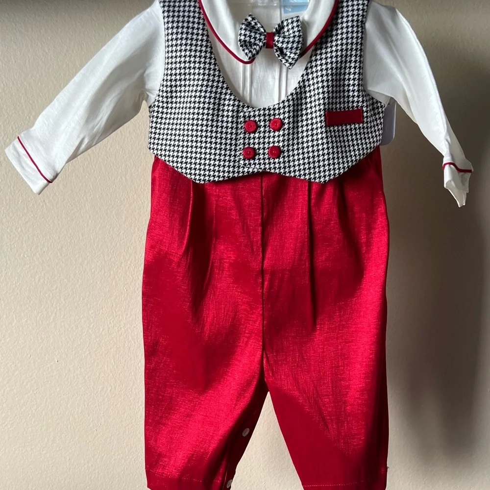 NWT Adorable Will Beth infant boys tuxedo.